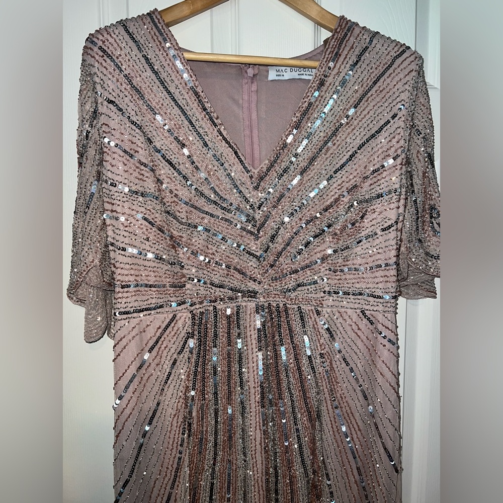 👗NWT! Mac Duggal Sequin Cape Sleeve Column Gown - Picture 6 of 14